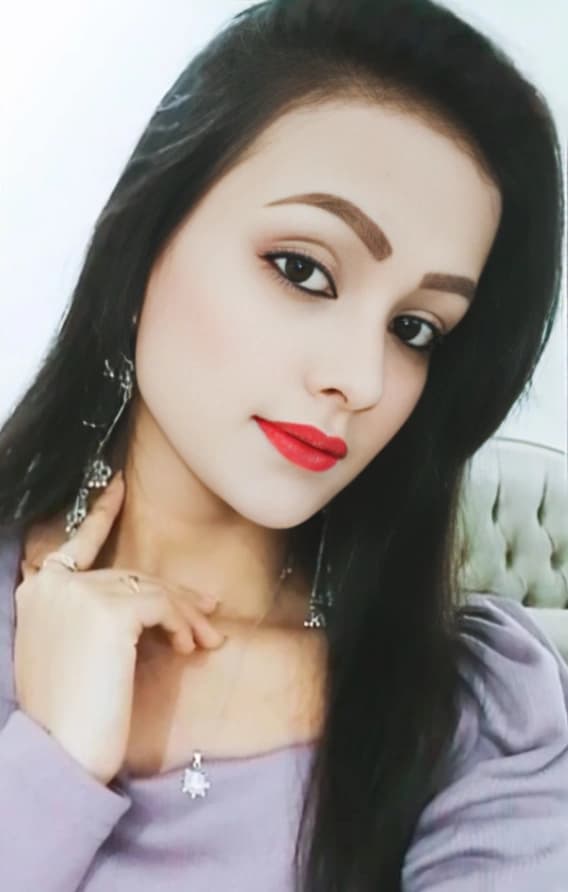 Featured image for Maal Goes Full Nude on Videocall Fingering Her Boobs for Lover