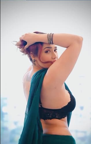 Featured image for Aditi Mistry Exposes Big Boobs and Tight Ass in Red Monokini with Nip Slip on Live Clips