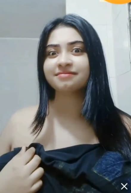 Featured image for Bangla Babe Gets Naked on Video Chat, Laughing and Showing Off Her Tits and Pussy